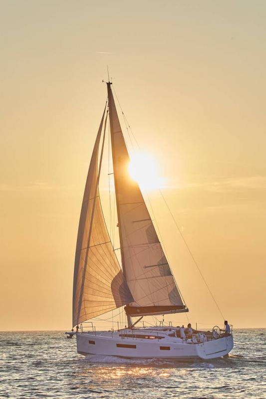 Sun Odyssey 410 │ Sun Odyssey of 12m │ Boat Sailboat JeanneauSun-Odyssey-410 19276