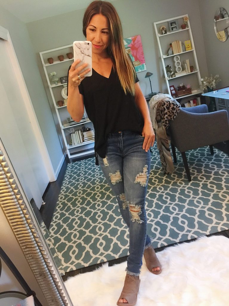 Top basics from the Nordstrom Anniversary Sale featured by top US fashion blog, House of Leo: white marble iphone case